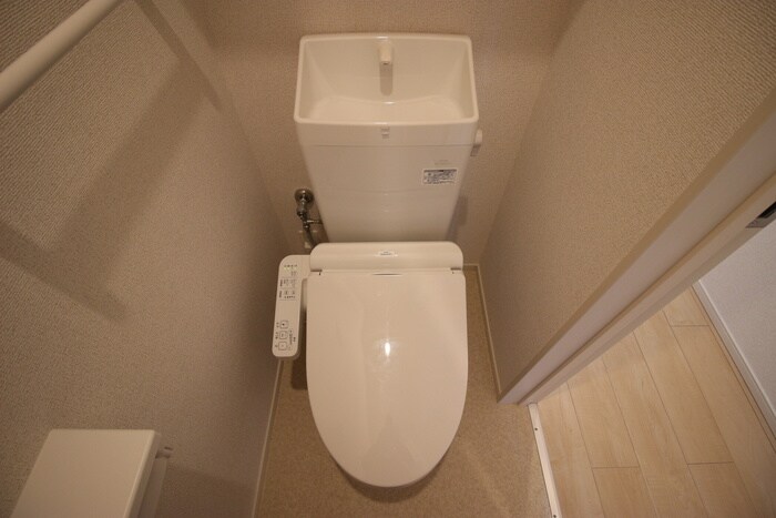 物件内観写真14　(トイレ)