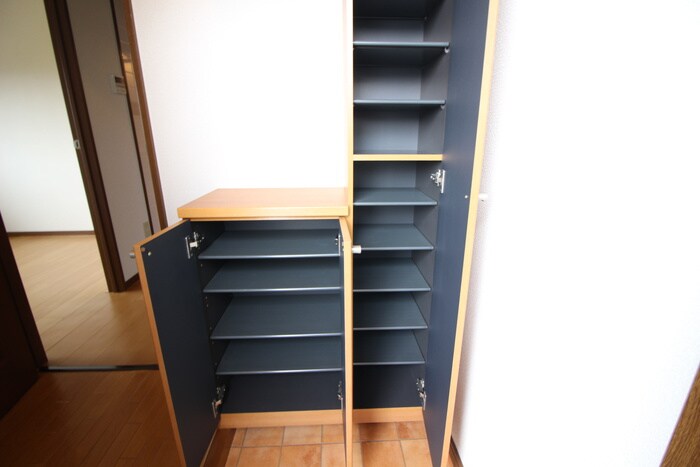 物件内観写真12　(靴箱)