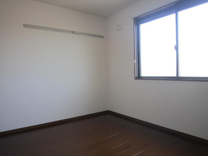 物件内観写真11　(居室)