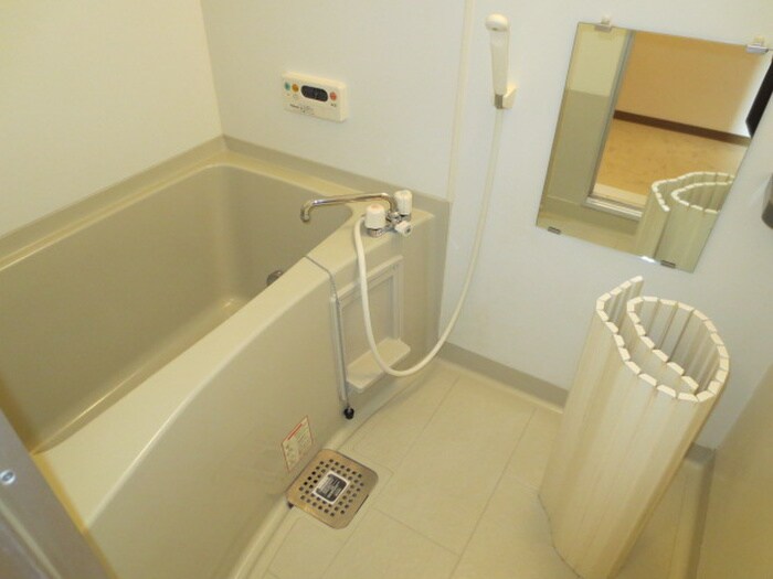 物件内観写真12　(バス／シャワールーム等)