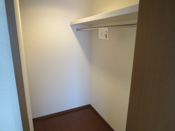 物件内観写真13　(収納)