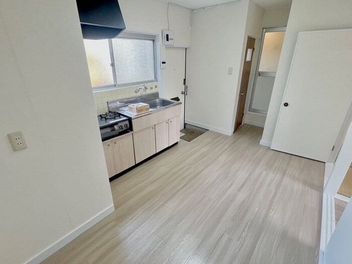 物件内観写真4　(居室)