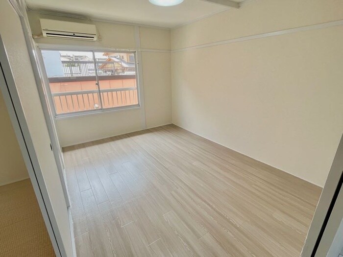 物件内観写真6　(居室)
