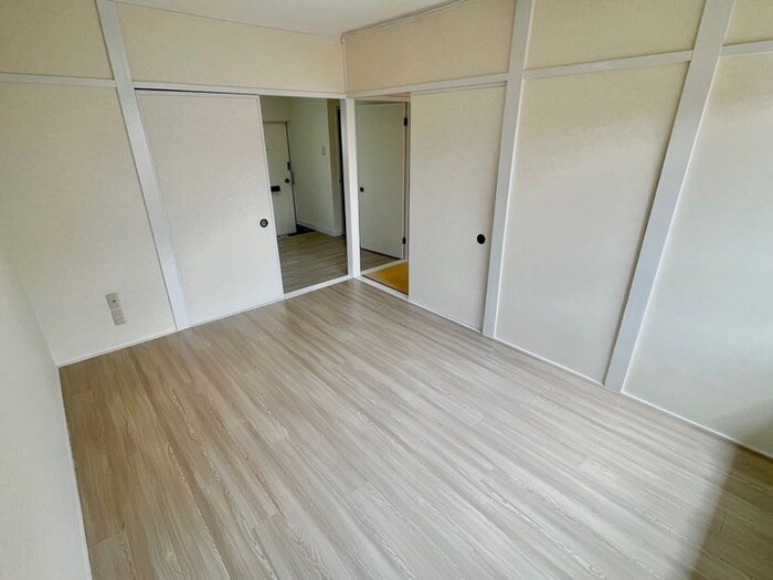 物件内観写真7　(居室)