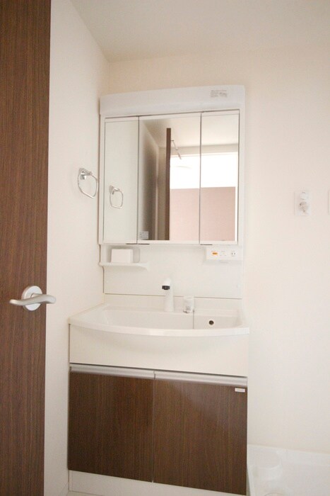 物件内観写真12　(洗面)