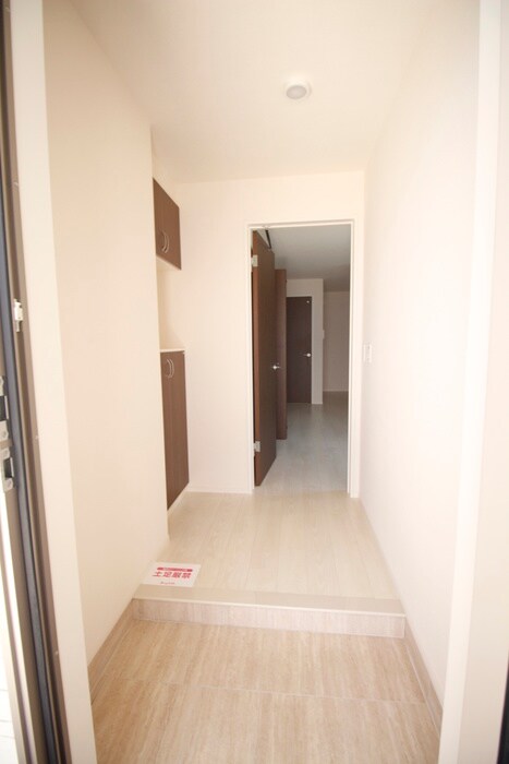 物件内観写真15　(廊下)