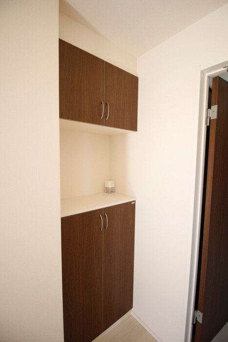 物件内観写真18　(靴箱)