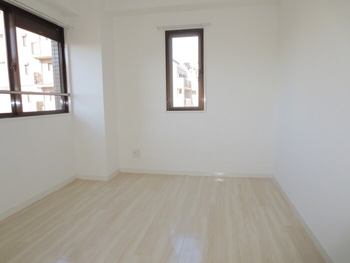 物件内観写真10　(居室)