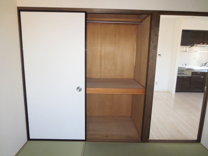 物件内観写真13　(収納)
