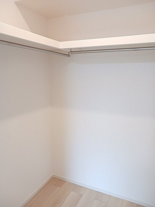 物件内観写真6　(収納)