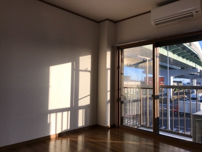 物件内観写真3　(居室)