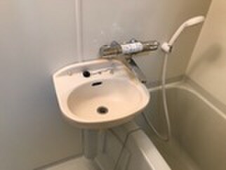 物件内観写真11　(洗面)