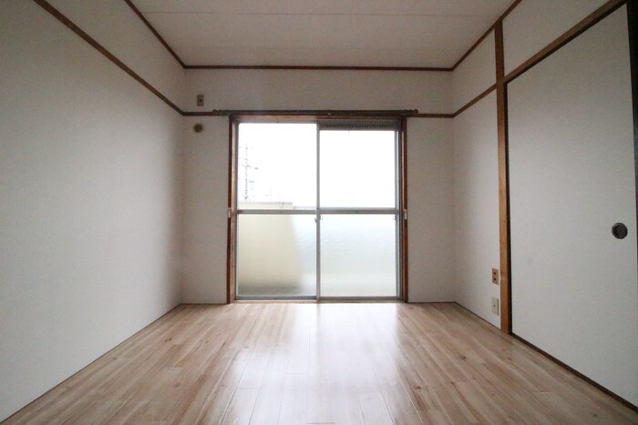 物件内観写真10　(居室)