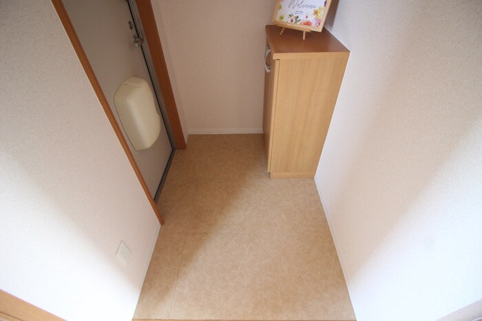 物件内観写真7　(玄関)