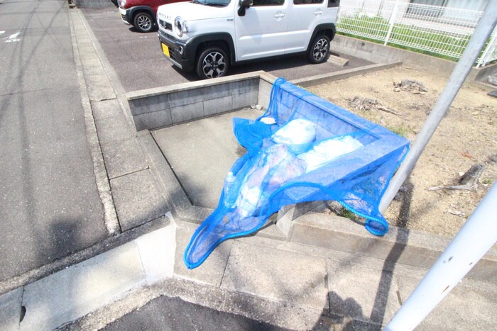 物件外観写真5　(建物設備)