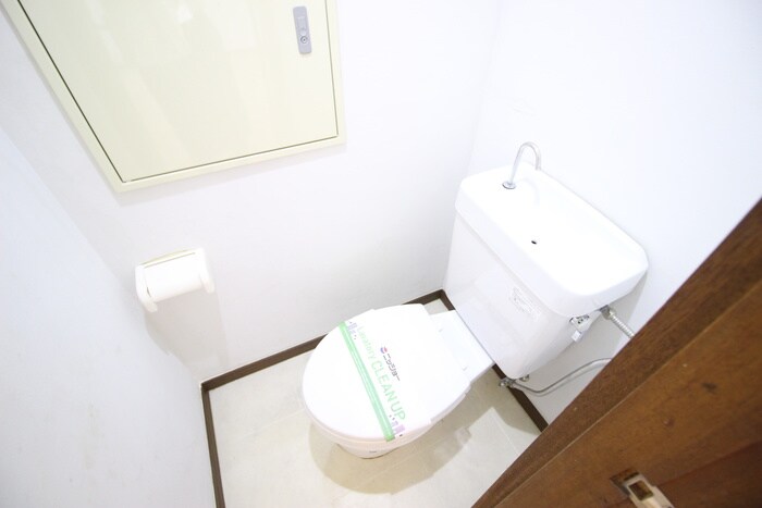 物件内観写真13　(トイレ)