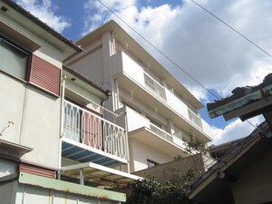 中島マンション外観写真