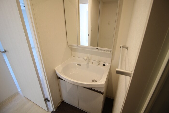 物件内観写真10　(洗面)