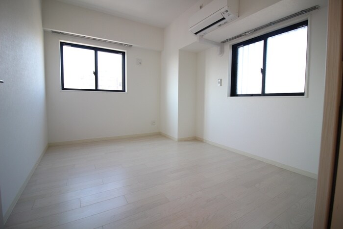 物件内観写真15　(居室)