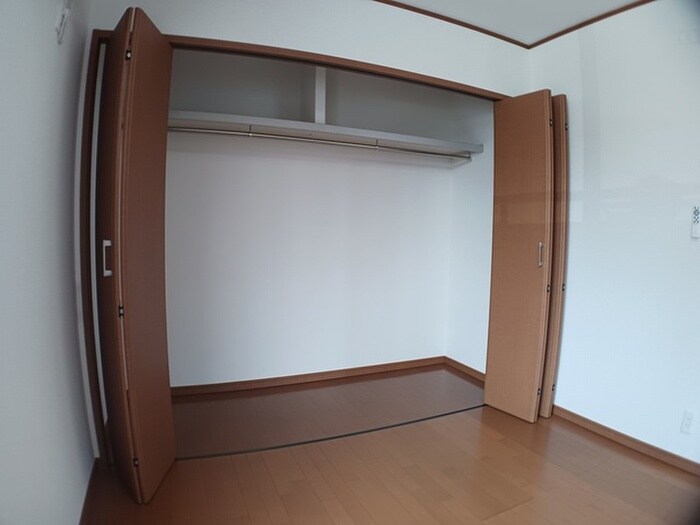 物件内観写真9　(収納)