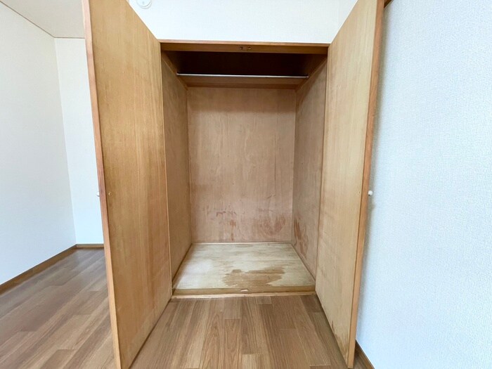物件内観写真13　(収納)