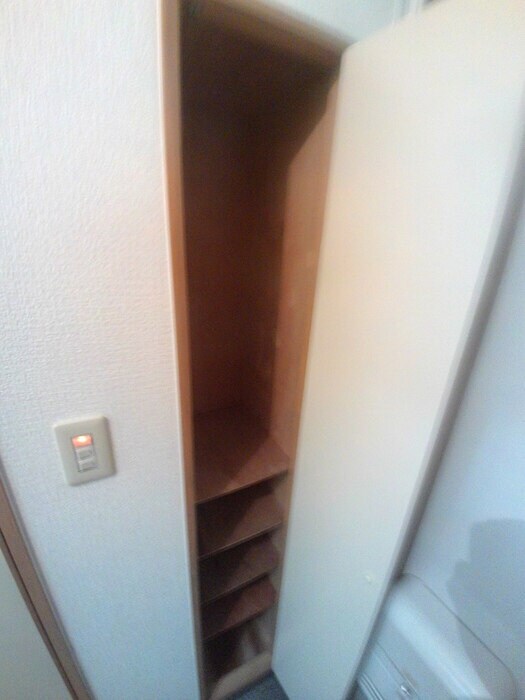 物件内観写真16　(収納)