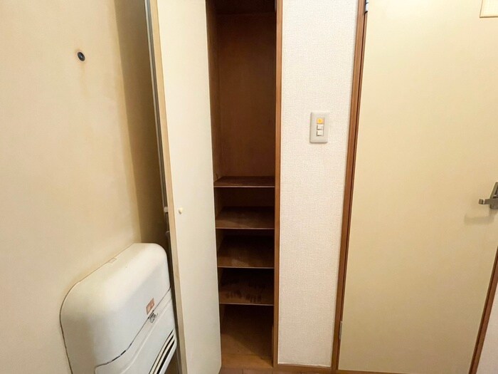 物件内観写真17　(靴箱)