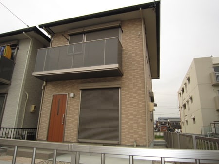岩倉市昭和町貸家　東棟外観写真