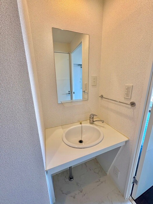 物件内観写真10　(洗面)