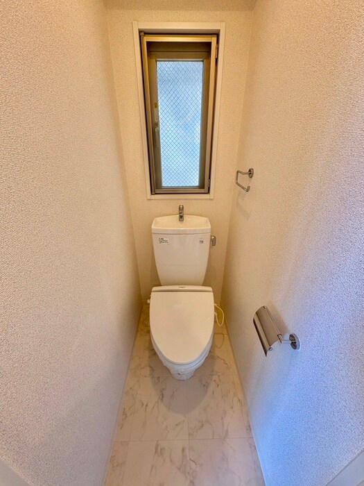 物件内観写真12　(トイレ)