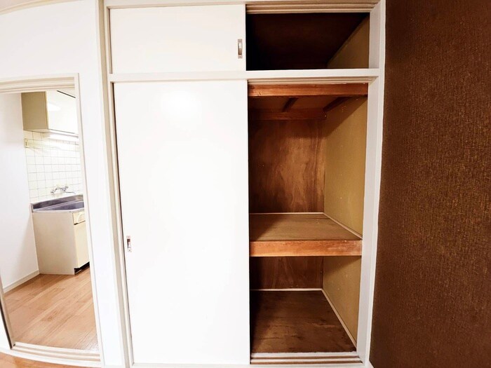 ハイツ　チェリ－の収納