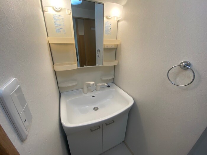 物件内観写真10　(洗面)