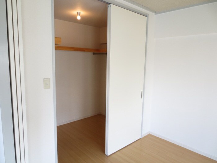 物件内観写真9　(収納)