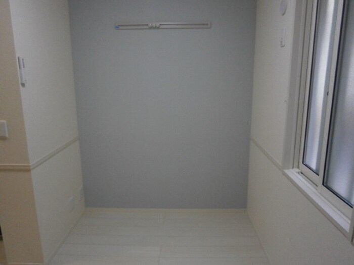 物件内観写真10　(内観写真)