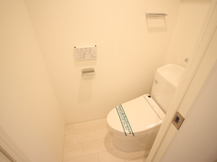 物件内観写真12　(トイレ)