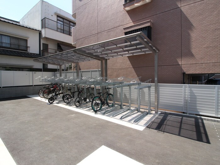 物件外観写真3　(駐輪場)
