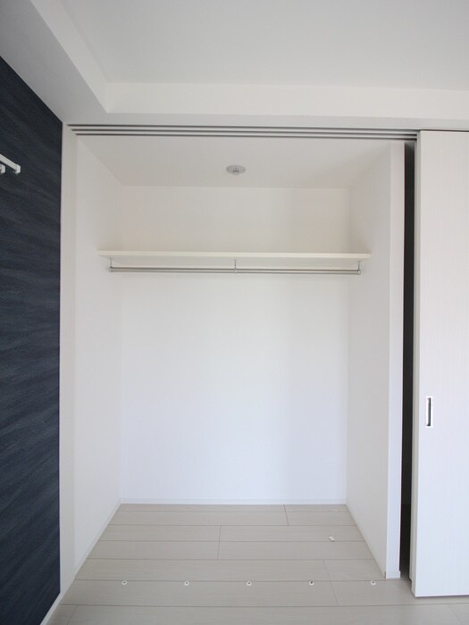 物件内観写真12　(収納)