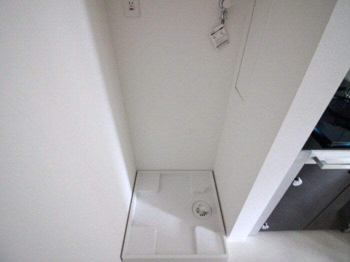 物件内観写真14　(洗濯機置場)