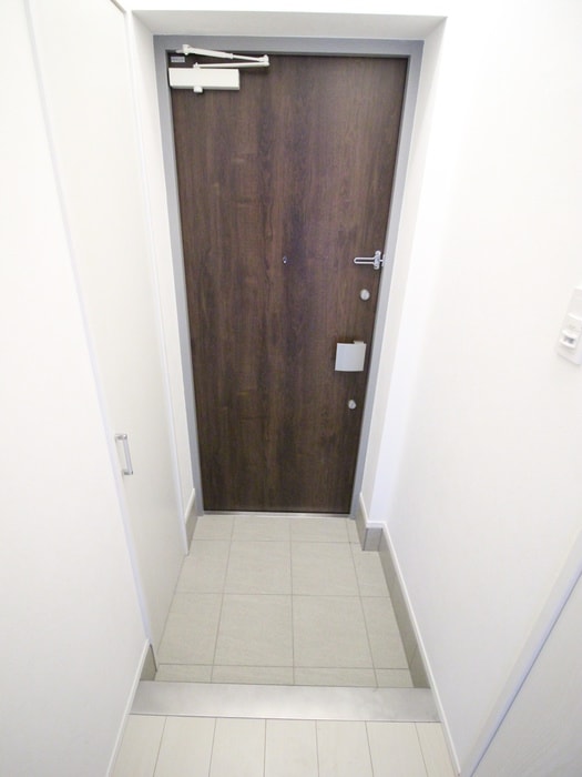 物件内観写真15　(玄関)