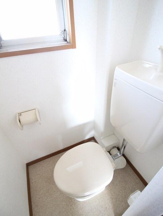 物件内観写真11　(トイレ)