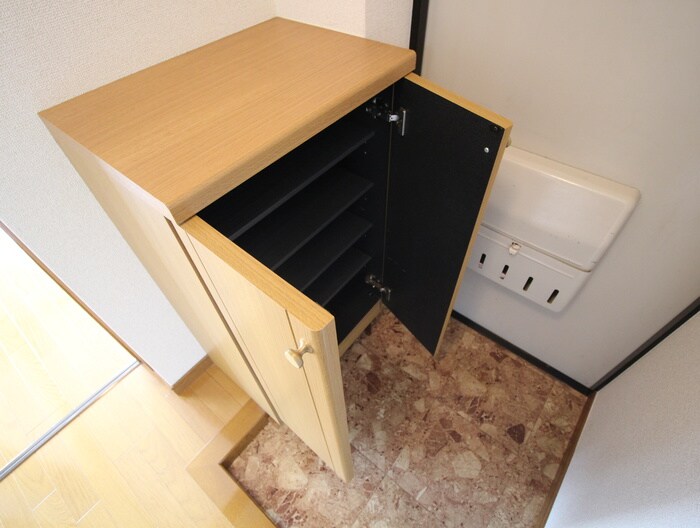 物件内観写真13　(靴箱)