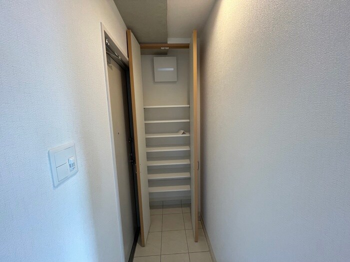 物件内観写真16　(靴箱)