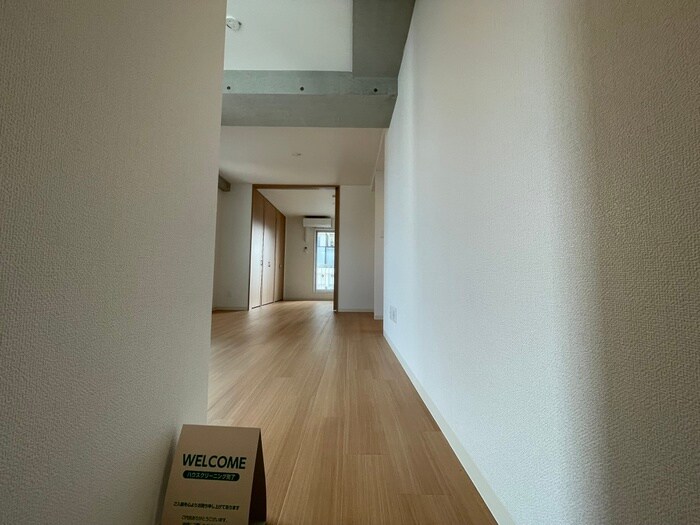 物件内観写真17　(廊下)