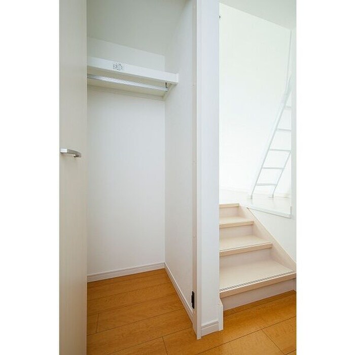 物件内観写真7　(収納)