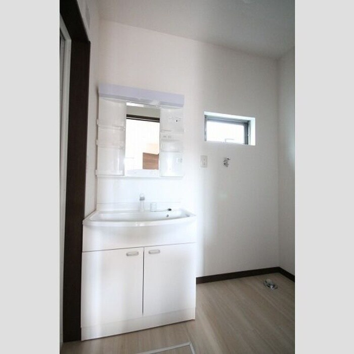 物件内観写真6　(洗面)