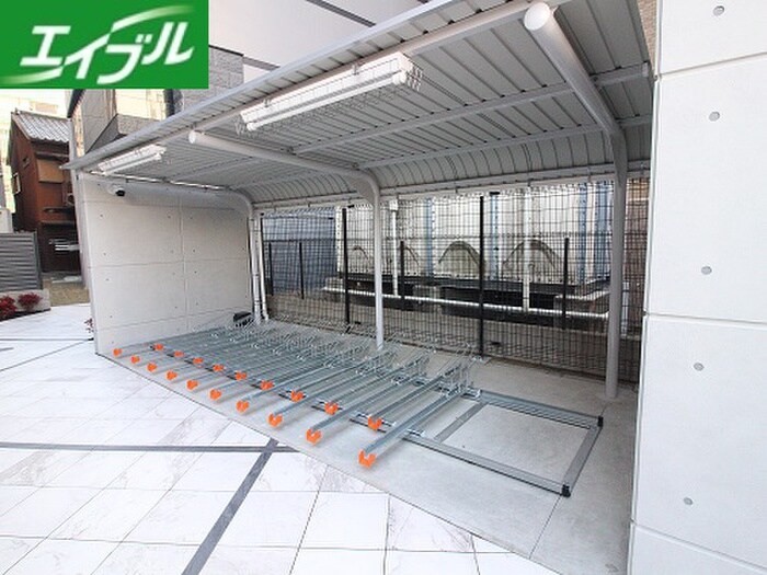 物件外観写真5　(駐輪場)