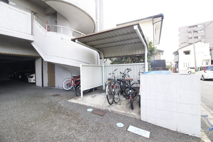 物件外観写真4　(建物設備)