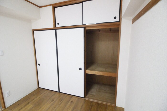 物件内観写真11　(収納)