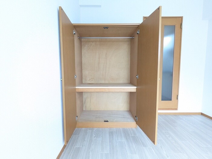 物件内観写真12　(収納)