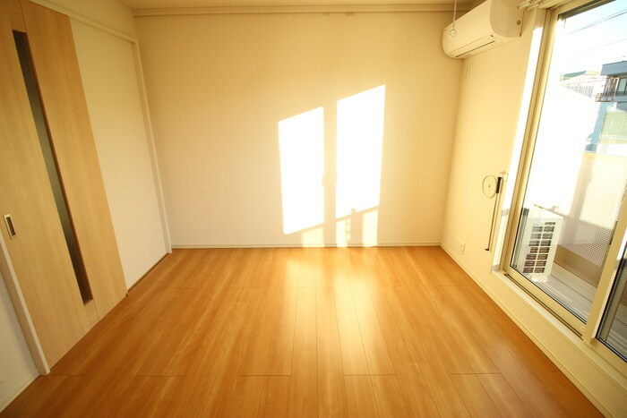 物件内観写真12　(居室)